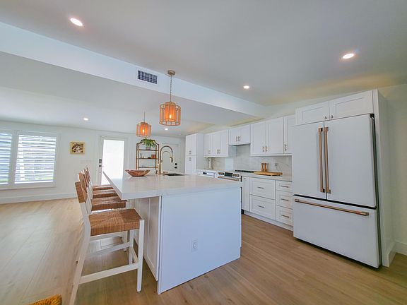 4th image of 720 Eastwind Drive