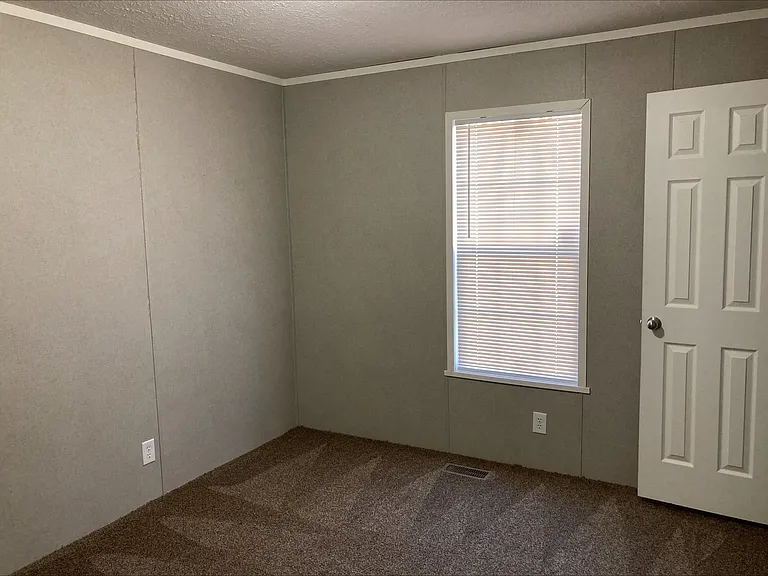 Meadowbrook Estates — Photo 38
