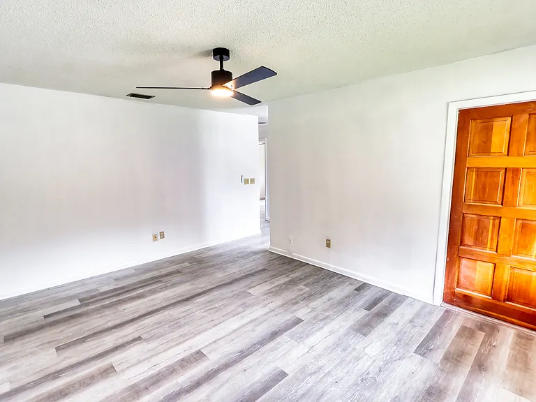 111 Horst Rd — Photo 7