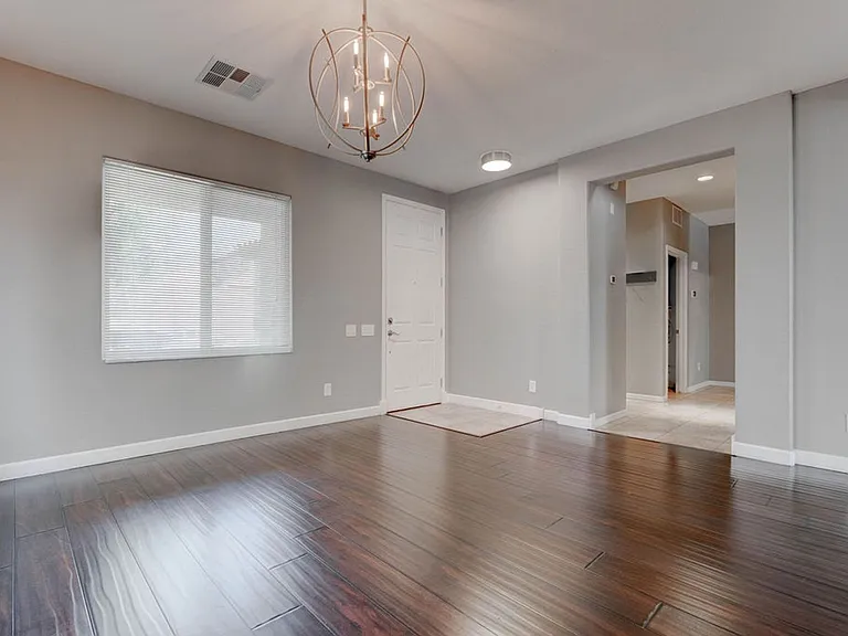 2589 Chateau Clermont St — Photo 21