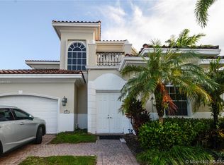 904 Manatee Way, Hollywood, FL 33019