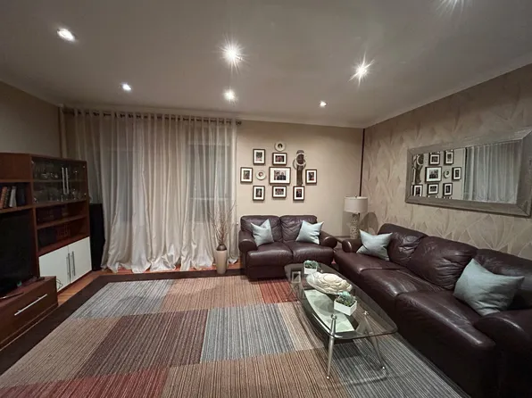 1610 Avenue P image 2 of 15