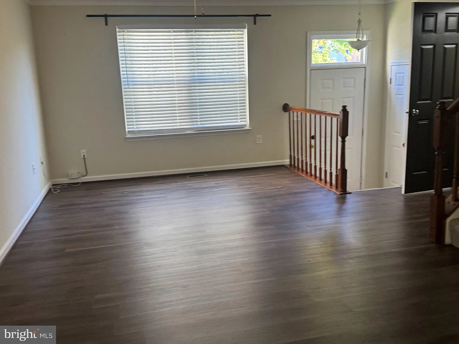 4 bed, 3.5 bath, 1976 sqft, $2,900 — Photo 4