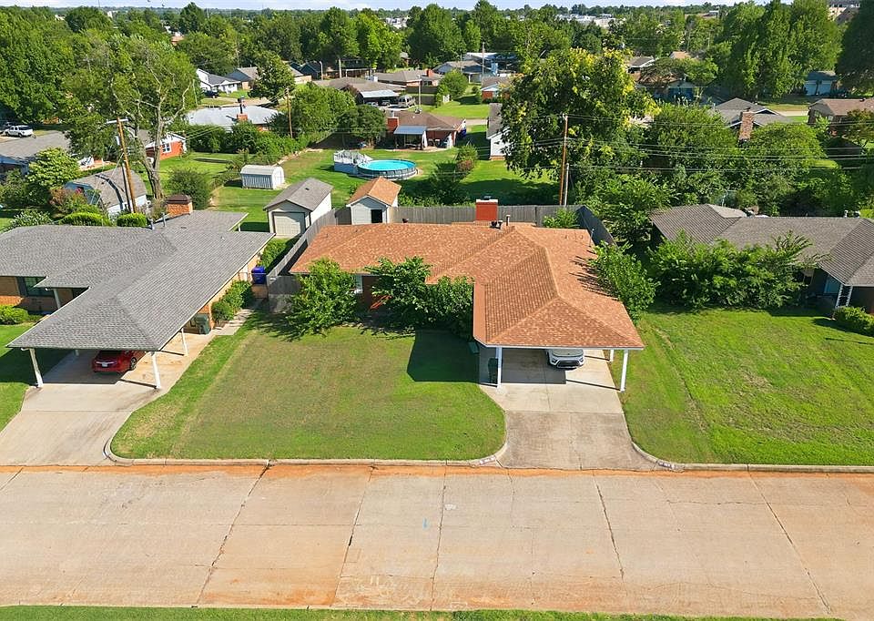 1st image of 304 Country Club Ter