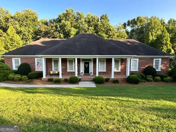 4593 Montclair Cir, Gainesville, GA 30506