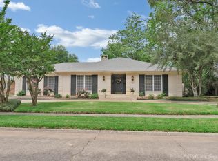 218 Clearwood Ln, Shreveport, LA 71105