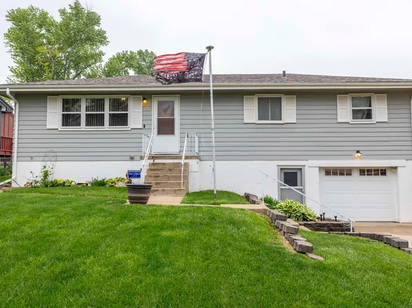 5229 Drexel St, Omaha, NE 68117