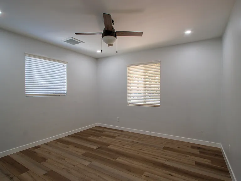 1415 S Oakley Pl — Photo 21