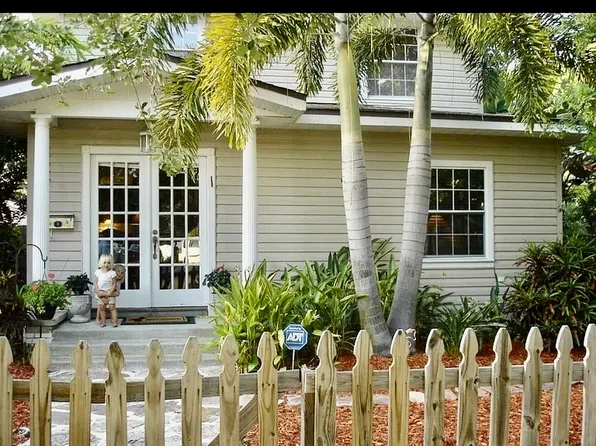 145 11th Ave NE, Saint Petersburg, FL 33701
