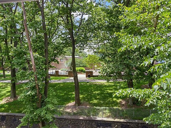 2nd image of 637 41st St APT 3A