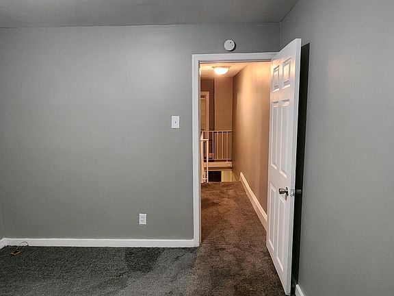 3rd image of 4908 Kershaw St