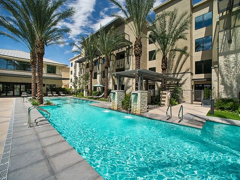 The Lincoln Scottsdale — Photo 15