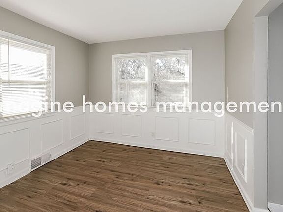 4th image of 5701 N Amoret Ave