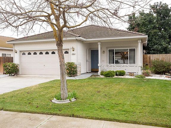 2nd image of 3387 Four Seasons Dr