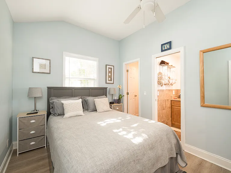 904 Terry Ln #4 — Photo 4