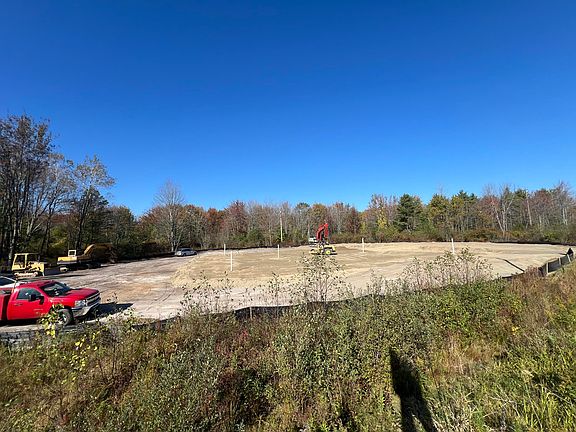 3rd image of 6 Cummings Road