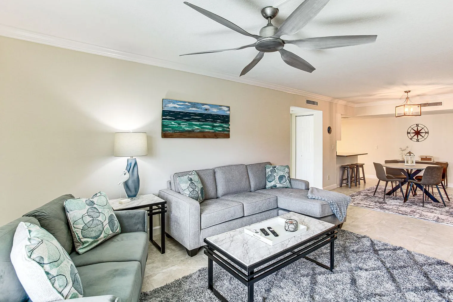 2 bed, 2.0 bath, 1076 sqft, $2,483 — Photo 3