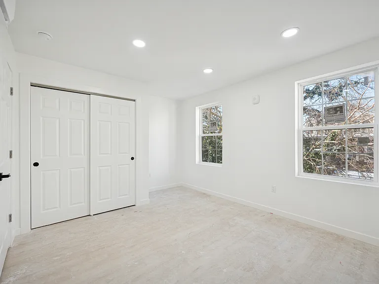51 Farson St #4 — Photo 5
