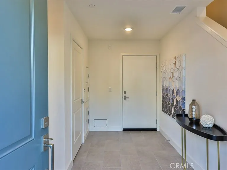 2869 Doheny Way — Photo 46