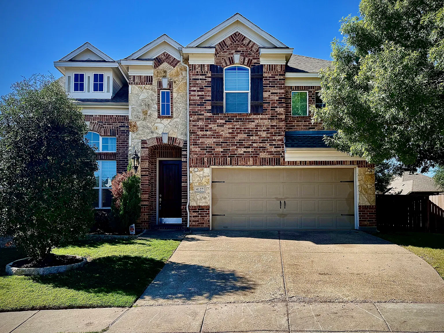 5 bed, 3124 sqft, $3,300 — Photo 1