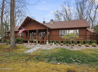 96 Oakland Mills Rd, Manalapan, NJ 07726