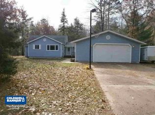 W8789 Cloverleaf Lake Rd, Clintonville, WI 54929
