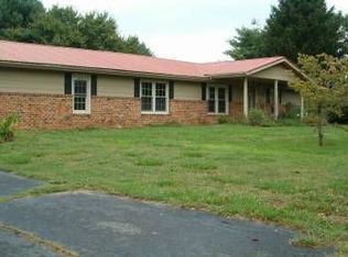 2104 County Road 700, Riceville, TN 37370