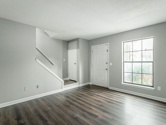 2nd image of 1109 McBrien Rd #A