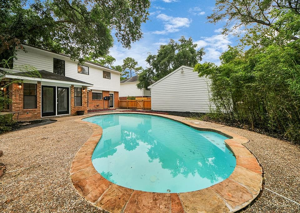 1st image of 7622 Shangrila Ln