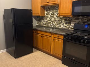 825 N Monroe St APT 1, Wilmington, DE 19801