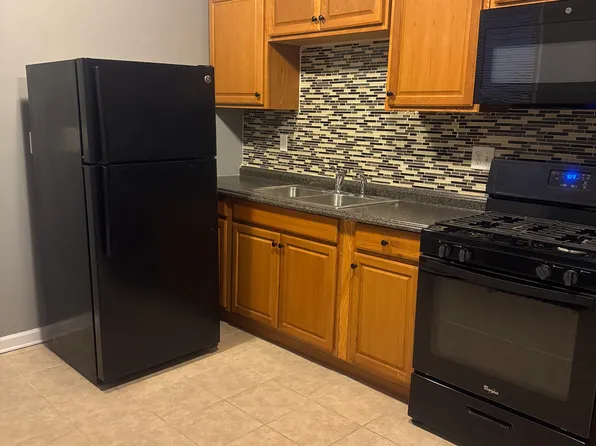 825 N Monroe St APT 1, Wilmington, DE 19801