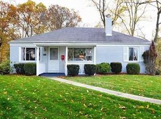 5717 Smith Dr, Bethel Park, PA 15102
