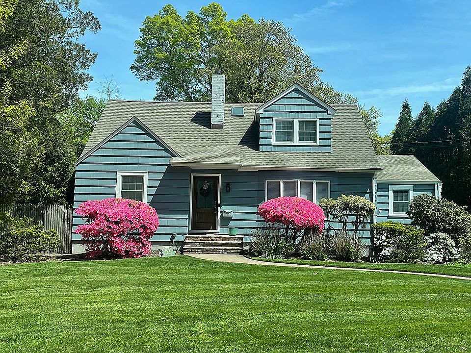 1st image of 394 Circle Dr
