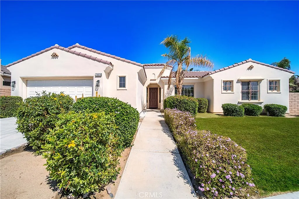 3 bed, 2.5 bath, 2485 sqft, $4,225 — Photo 1
