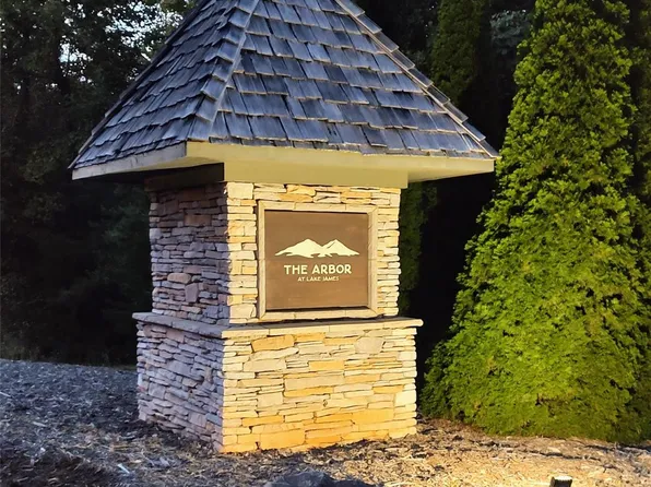 137 Cappacino Dr #13-11, Nebo, NC 28761