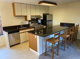 10880 Ettrick St #2, Oakland, CA