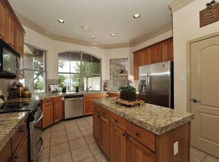 4 Hightrail Way, The Hills, TX 78738