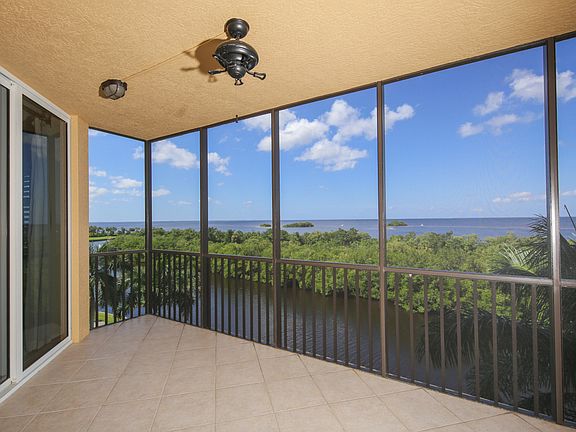 2nd image of 3321 Sunset Key Cir Unit 307