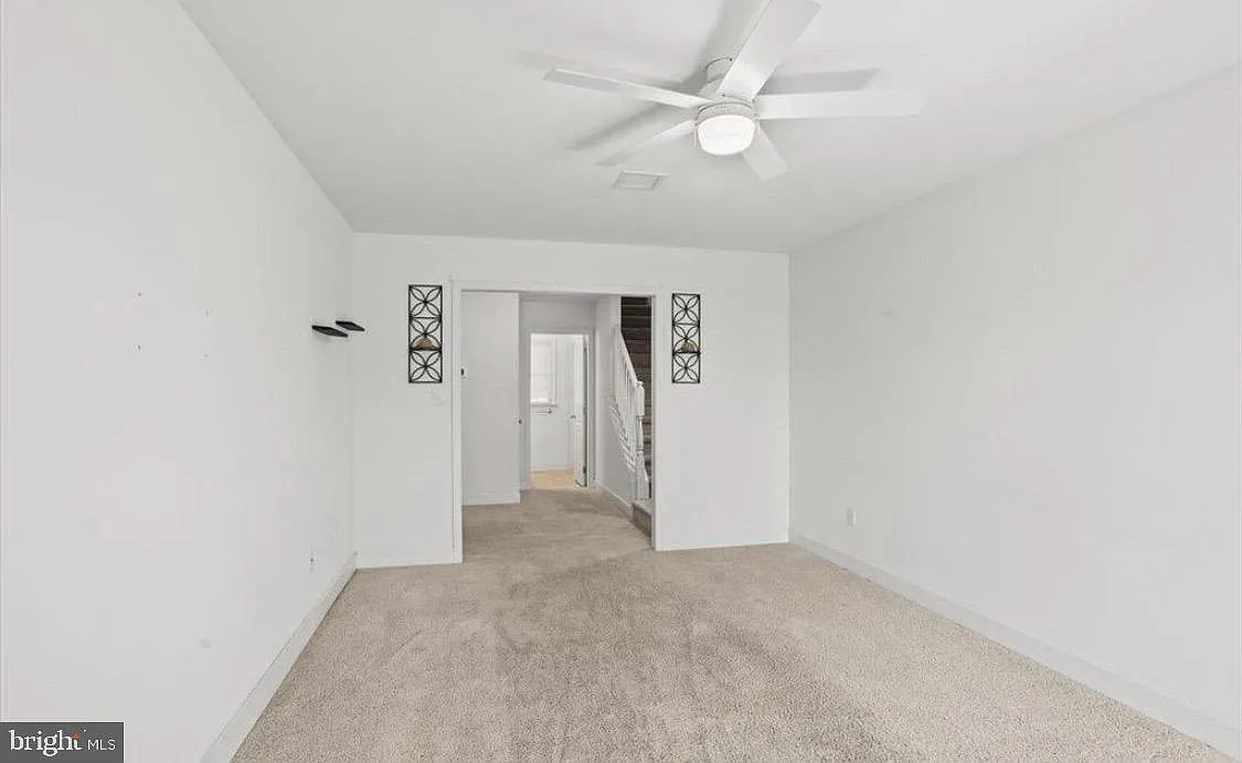 3 bed, 2.5 bath, 1830 sqft, $2,200 — Photo 4