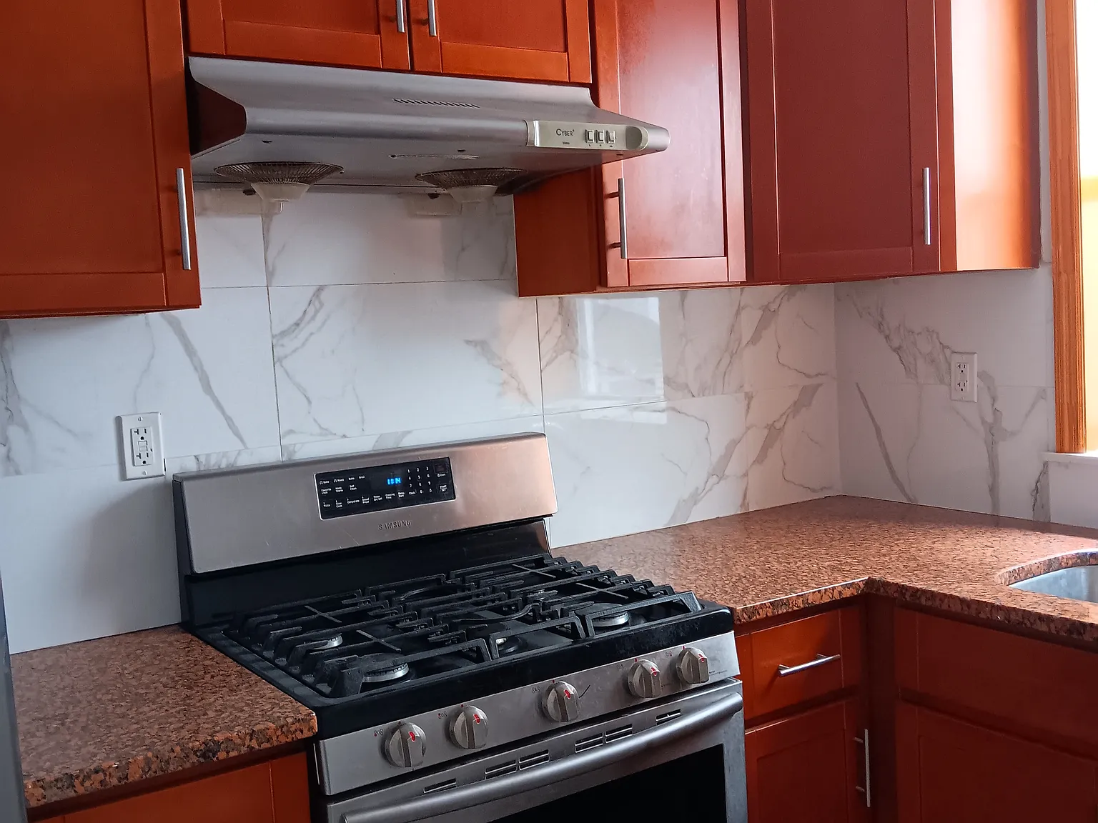 E 22nd St, Brooklyn — Photo 3