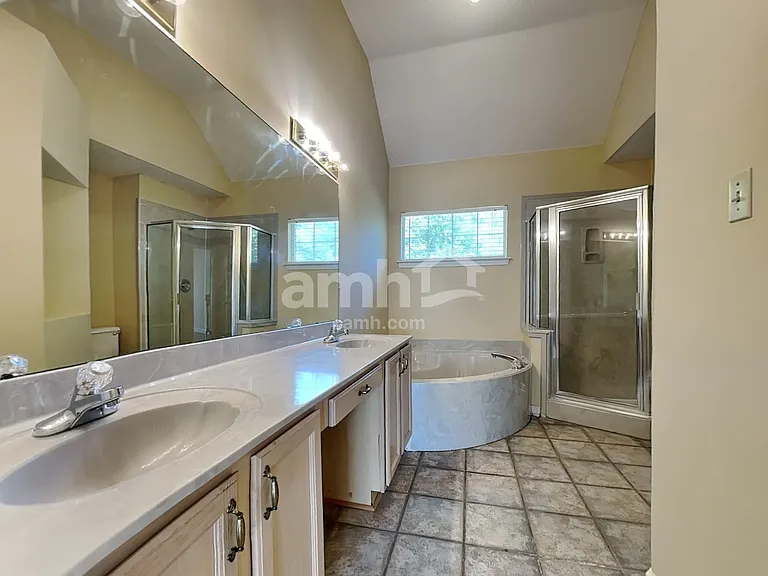 5802 Eagleston Dr — Photo 12
