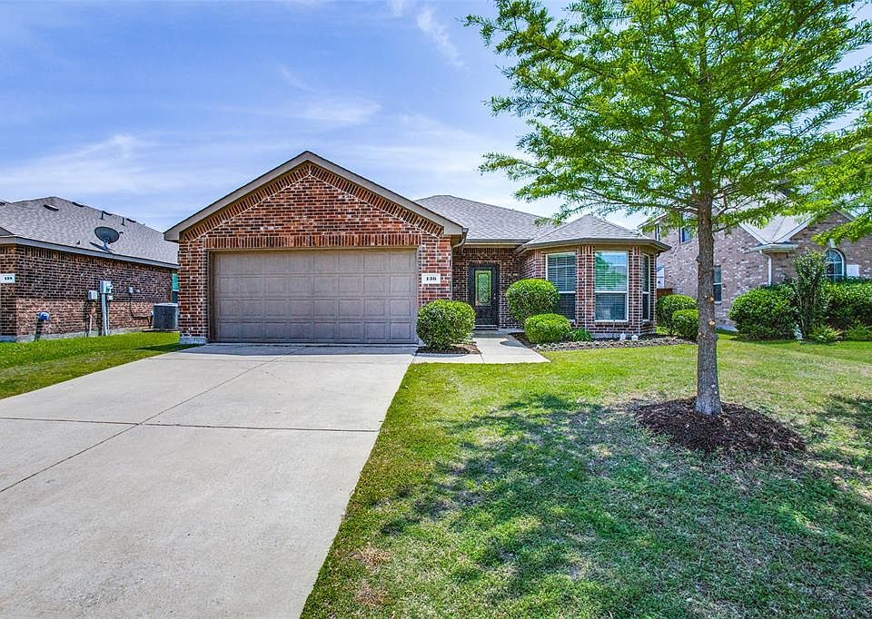 1st image of 136 Meadow Crest Dr