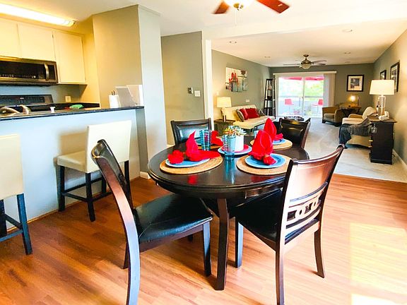 4th image of 296 Tradewinds Dr APT 2