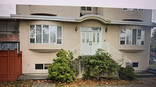 8XX W 60th Ave #UPPER STAIR Photo 1