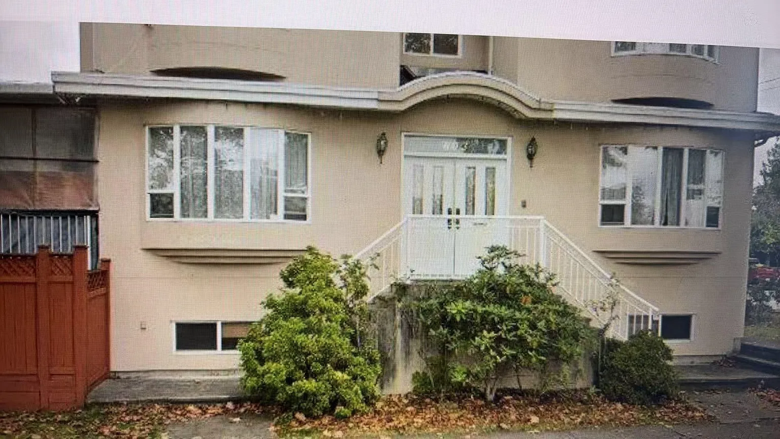 8XX W 60th Ave photo 1
