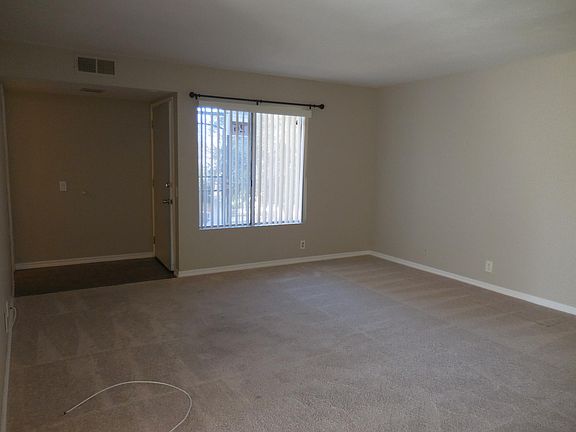 4th image of 42935 15th St W Unit 26