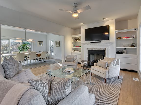 3rd image of 46 Rosewood Dr