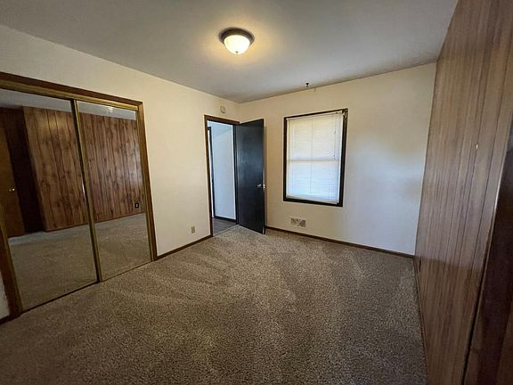 3rd image of 8132 Park Ave S