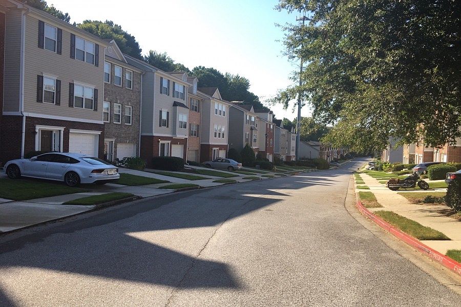 2nd image of 549 Lantern Wood Dr