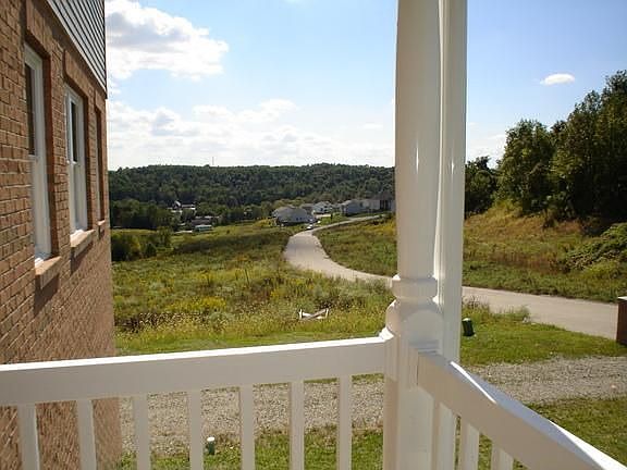3rd image of 146 Tartan Dr